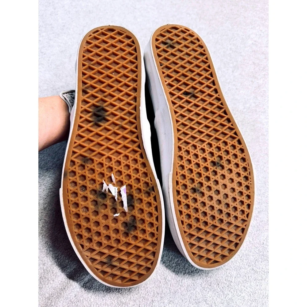 Vans Classic Slip-On Mens 11 Black Perforated Leather Skate Sneakers Streetwear